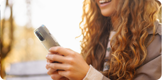 Patient using WhatsApp to check in during aligner treatment